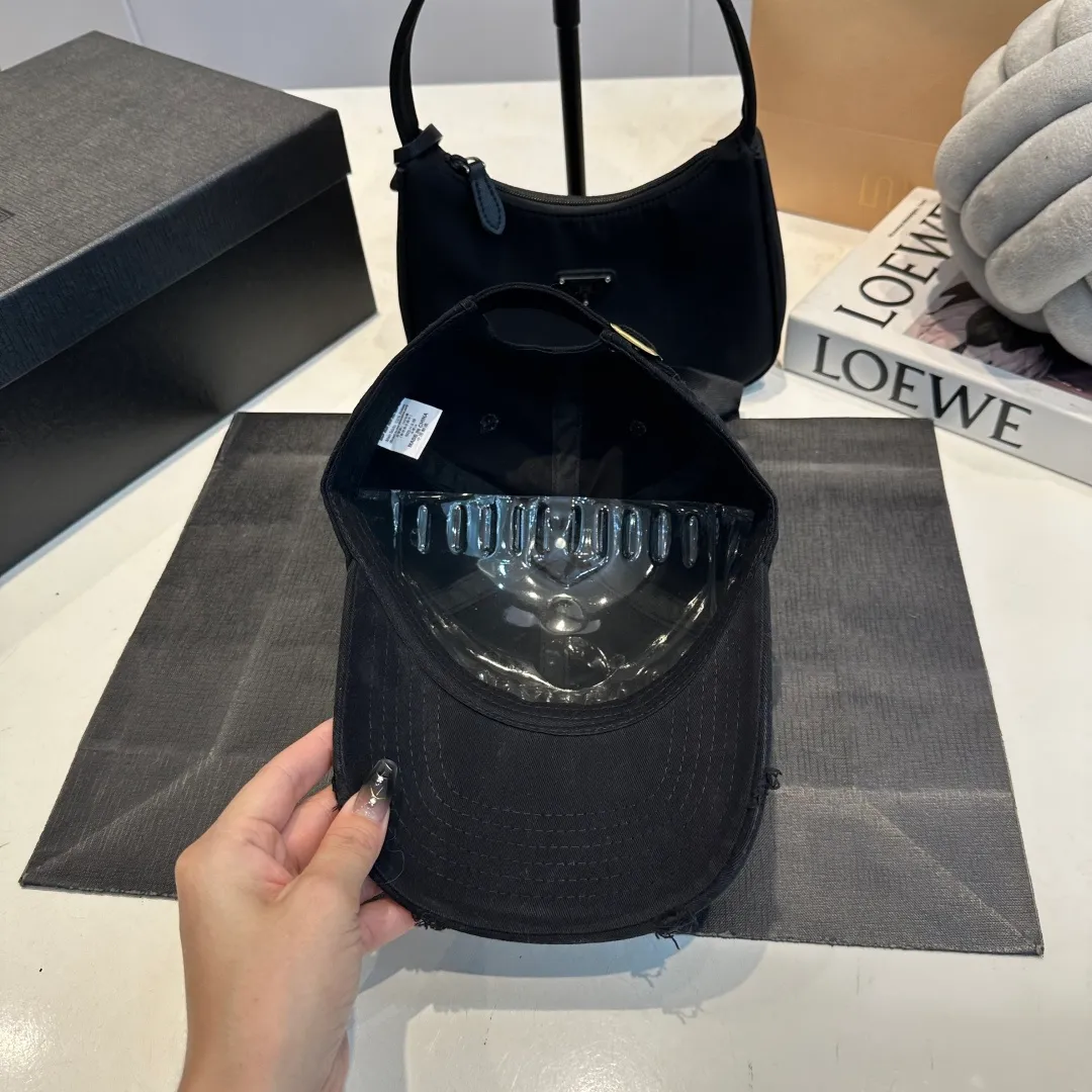 P50 Chrome Hearts 💓Early spring Korean style fashion retro distressed hole hat worn design versatile baseball cap peaked cap